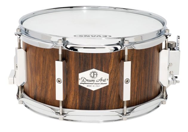 blank Drum Art snares are completely handmade by a team of four craftsmen in Italy